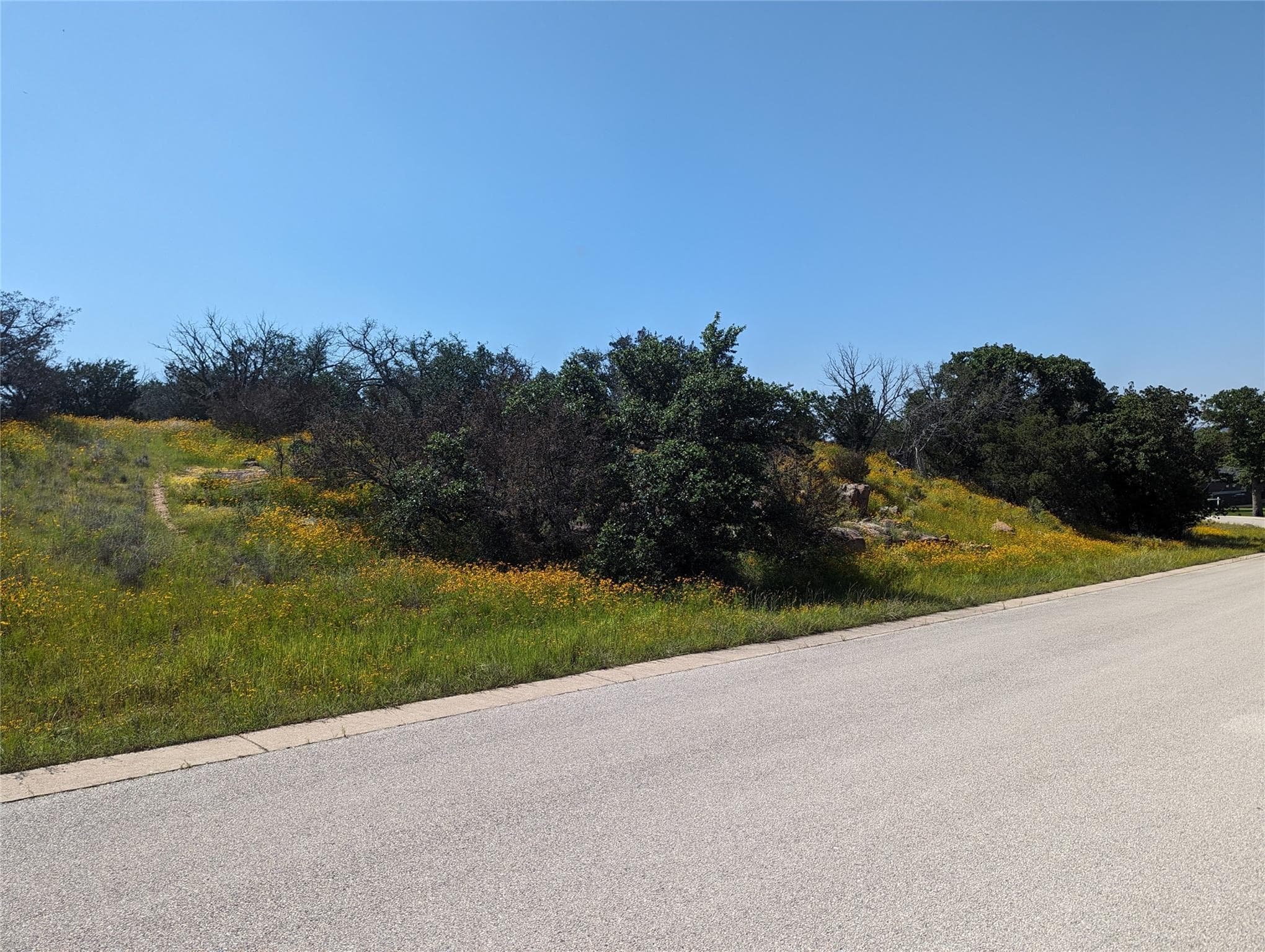 79 Peninsula DR