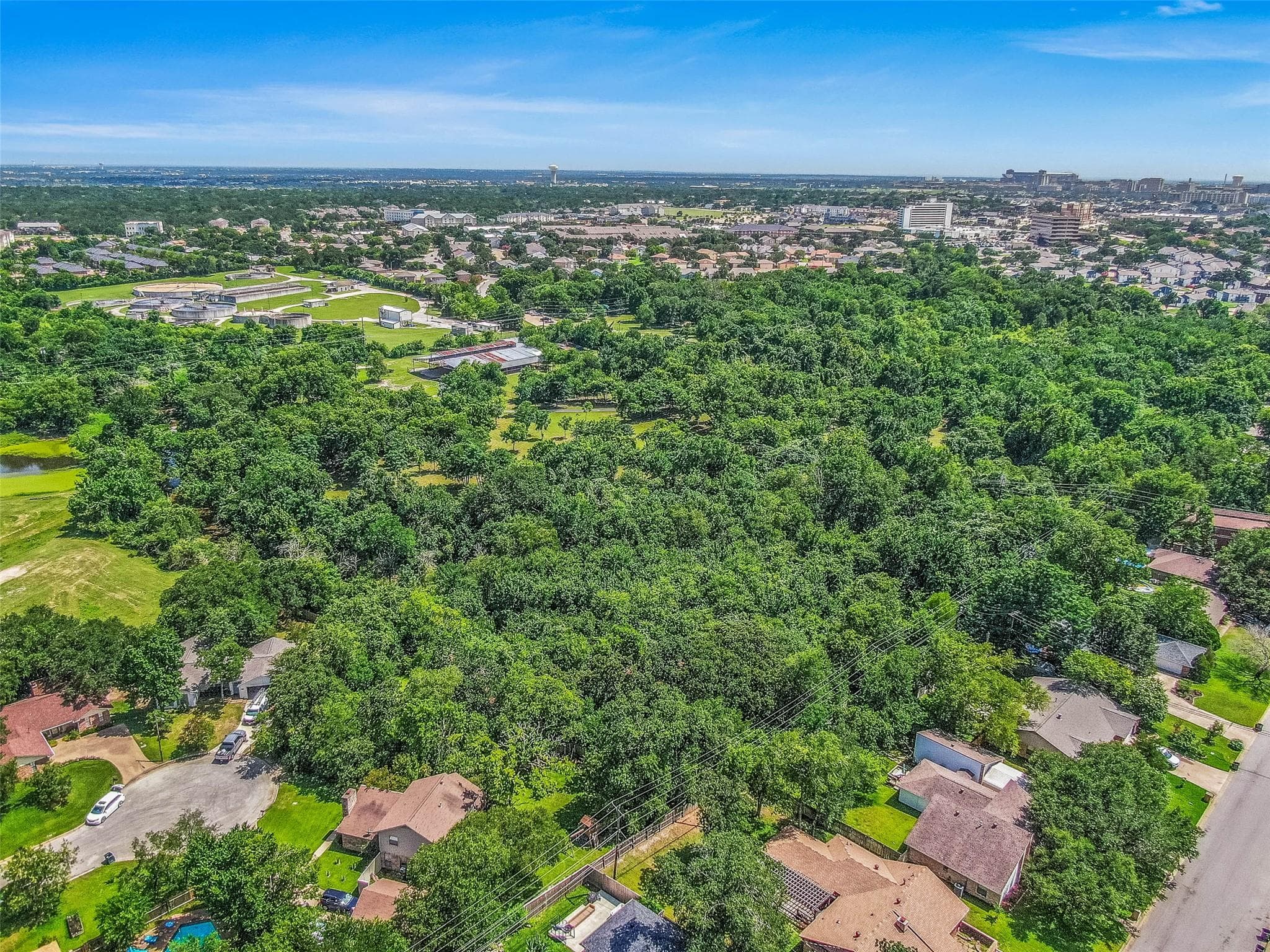 3814 Valley Oaks DR