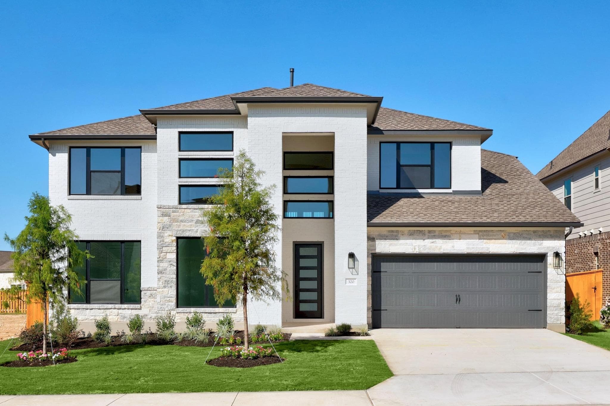 320 Buckaroo DR