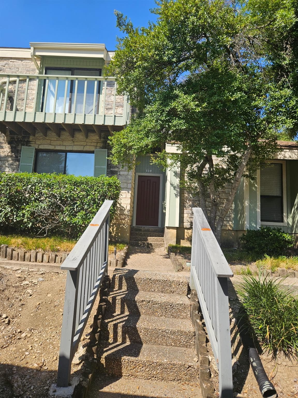 500 Hesters Crossing RD