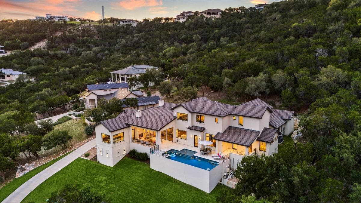 9416 Ranchland Hills BLVD