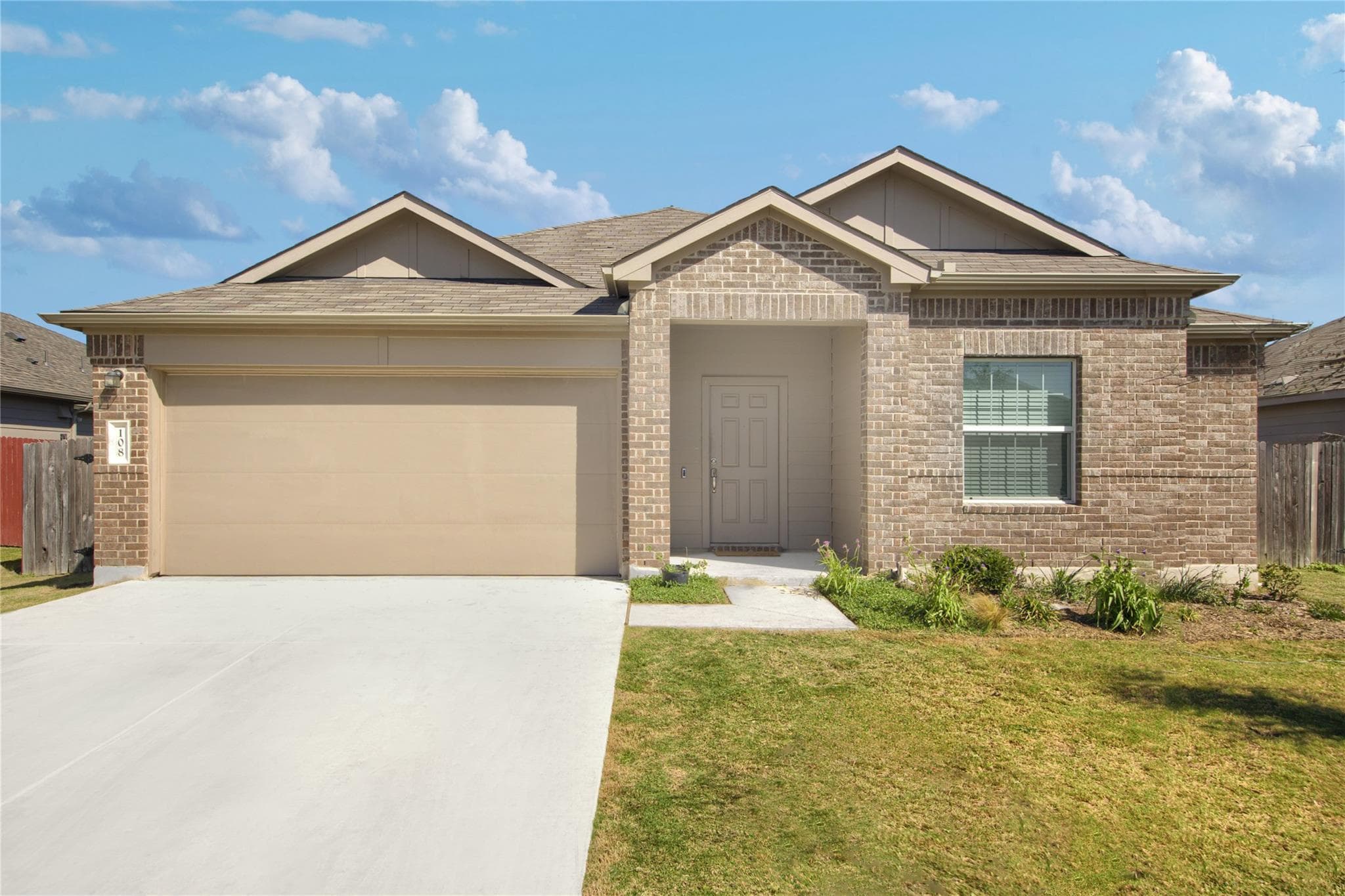 108 Red Buckeye ST