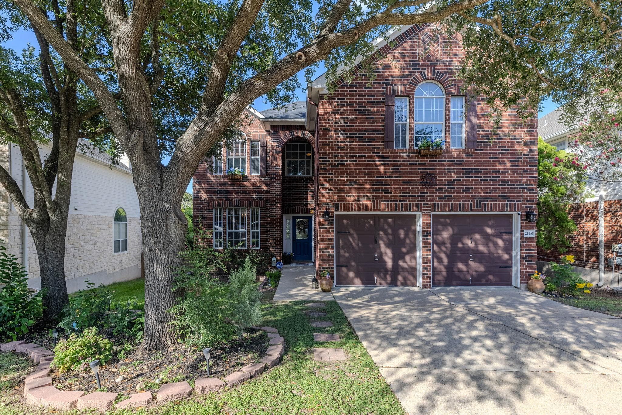 2128 Faldo LN