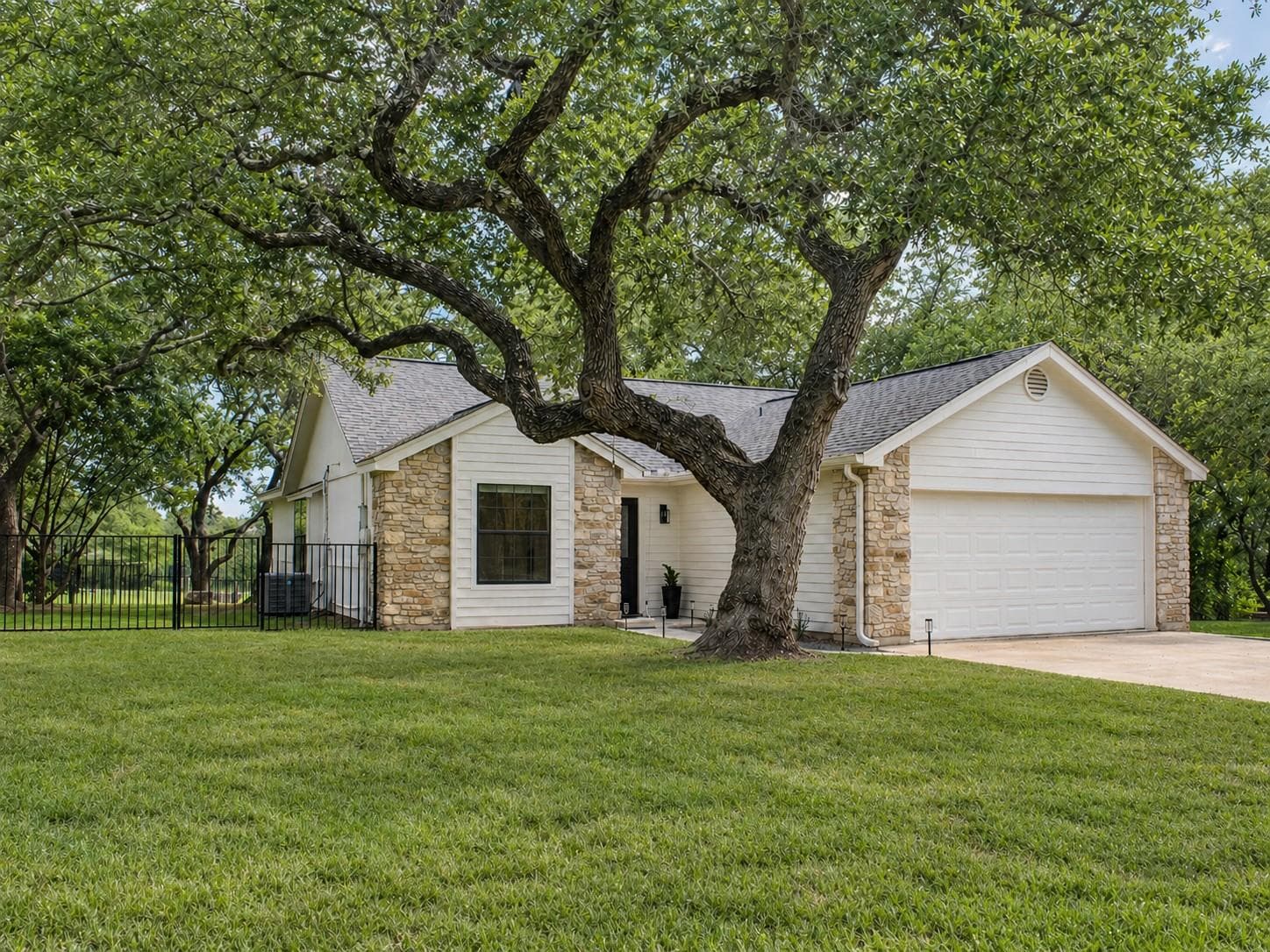 34 Pebblebrook LN