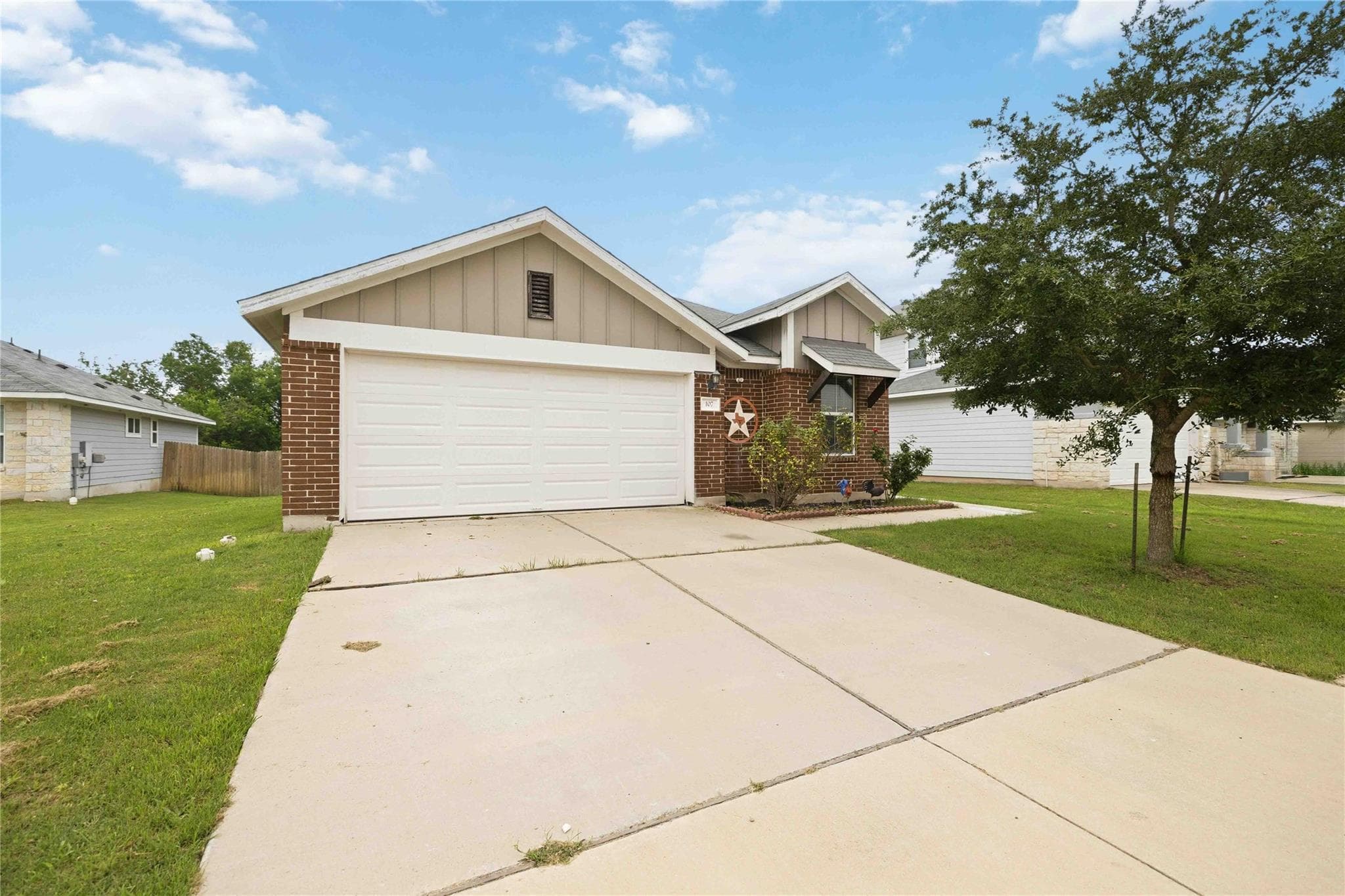 107 Saranac DR