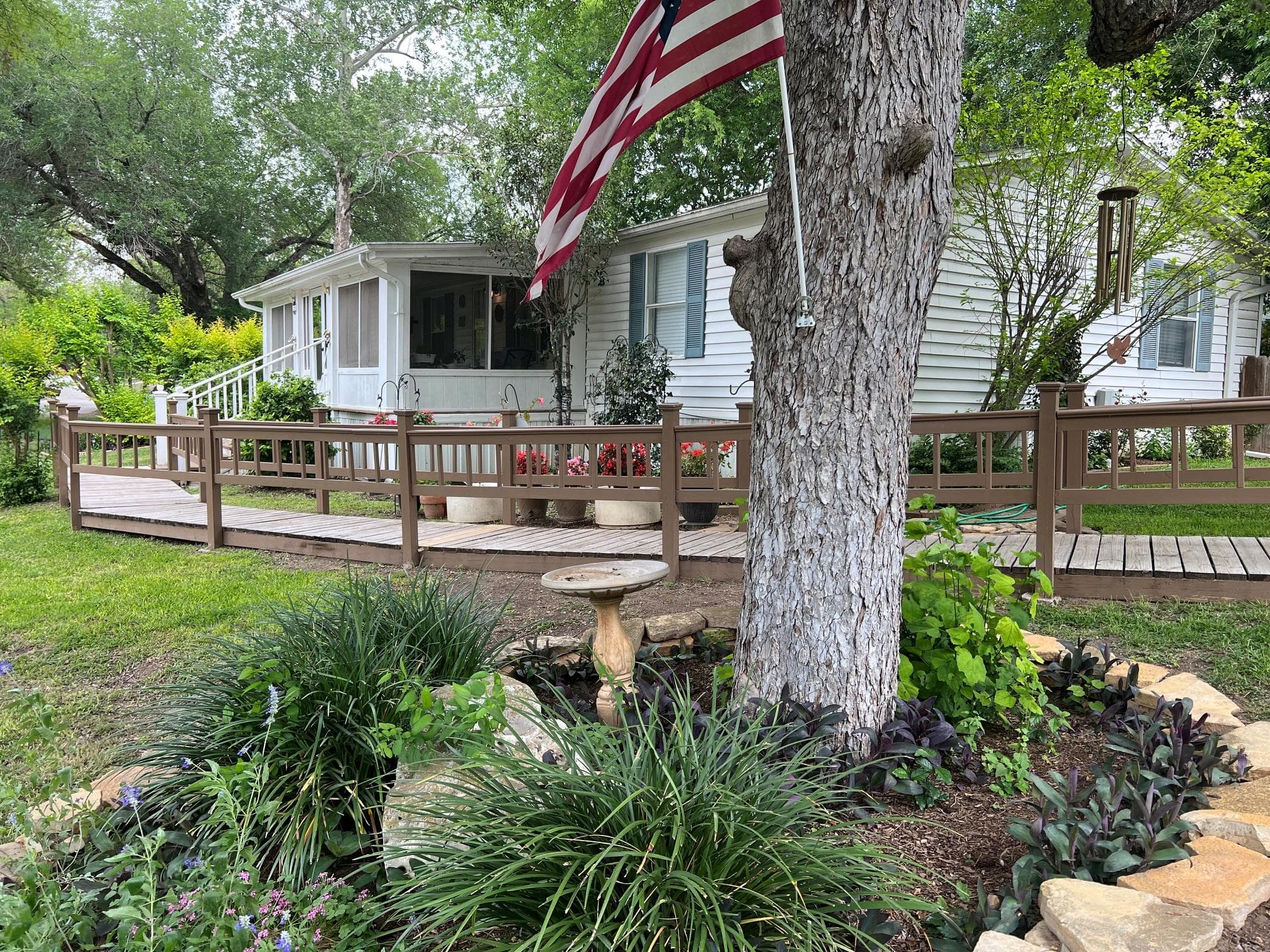 356 River Bend DR