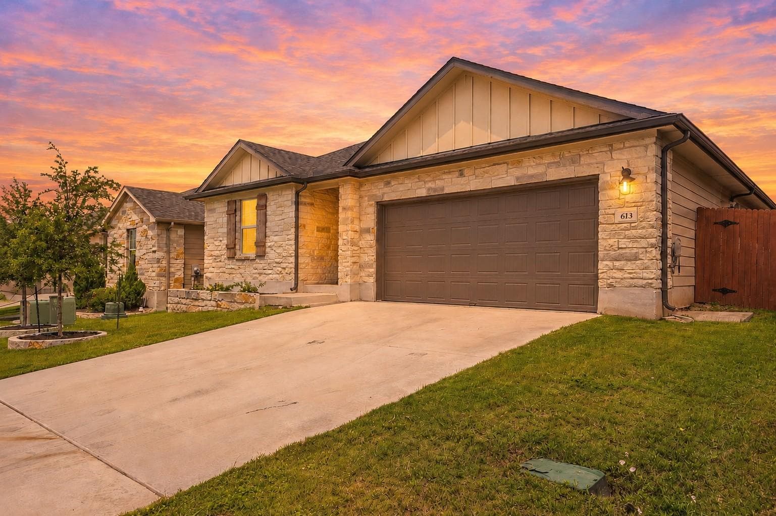 613 Wild Spur LN
