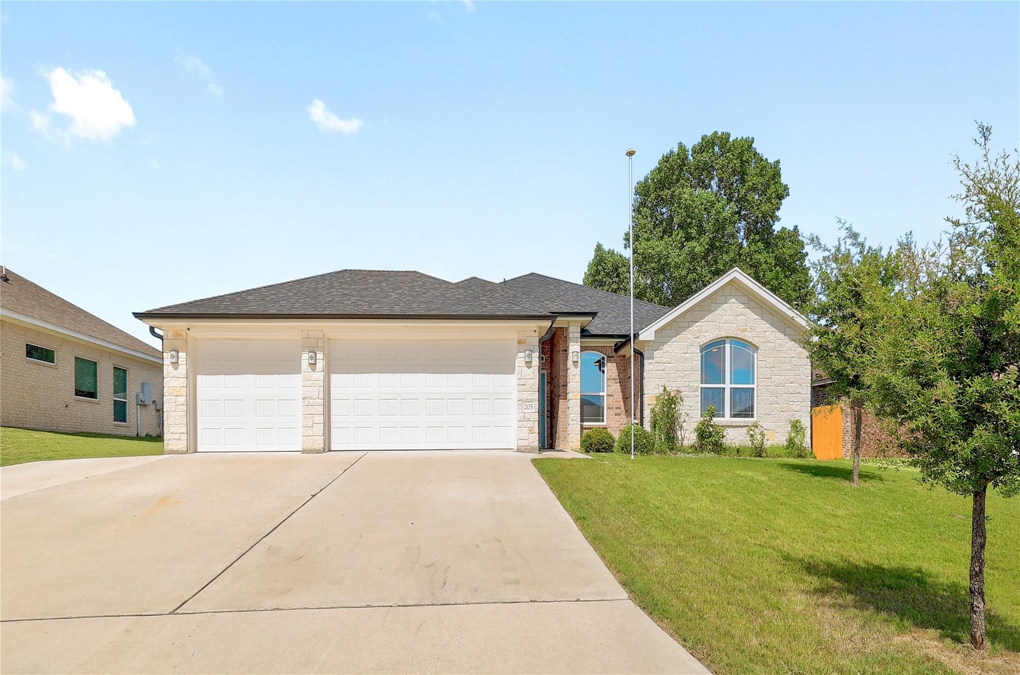 205 Slippery Elm DR