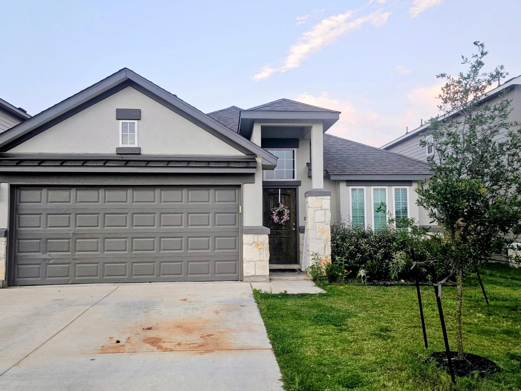 154 Arena DR