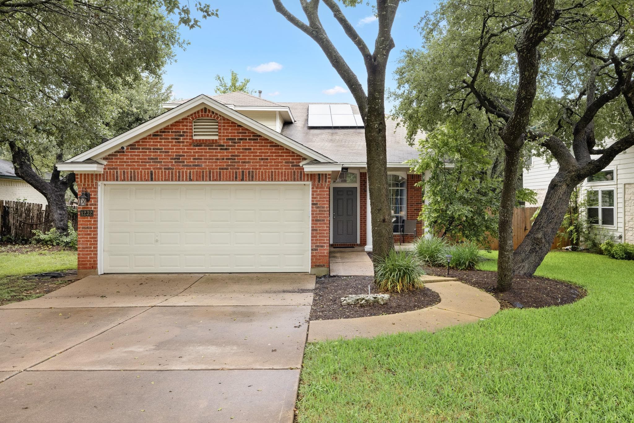 1232 Brashear LN