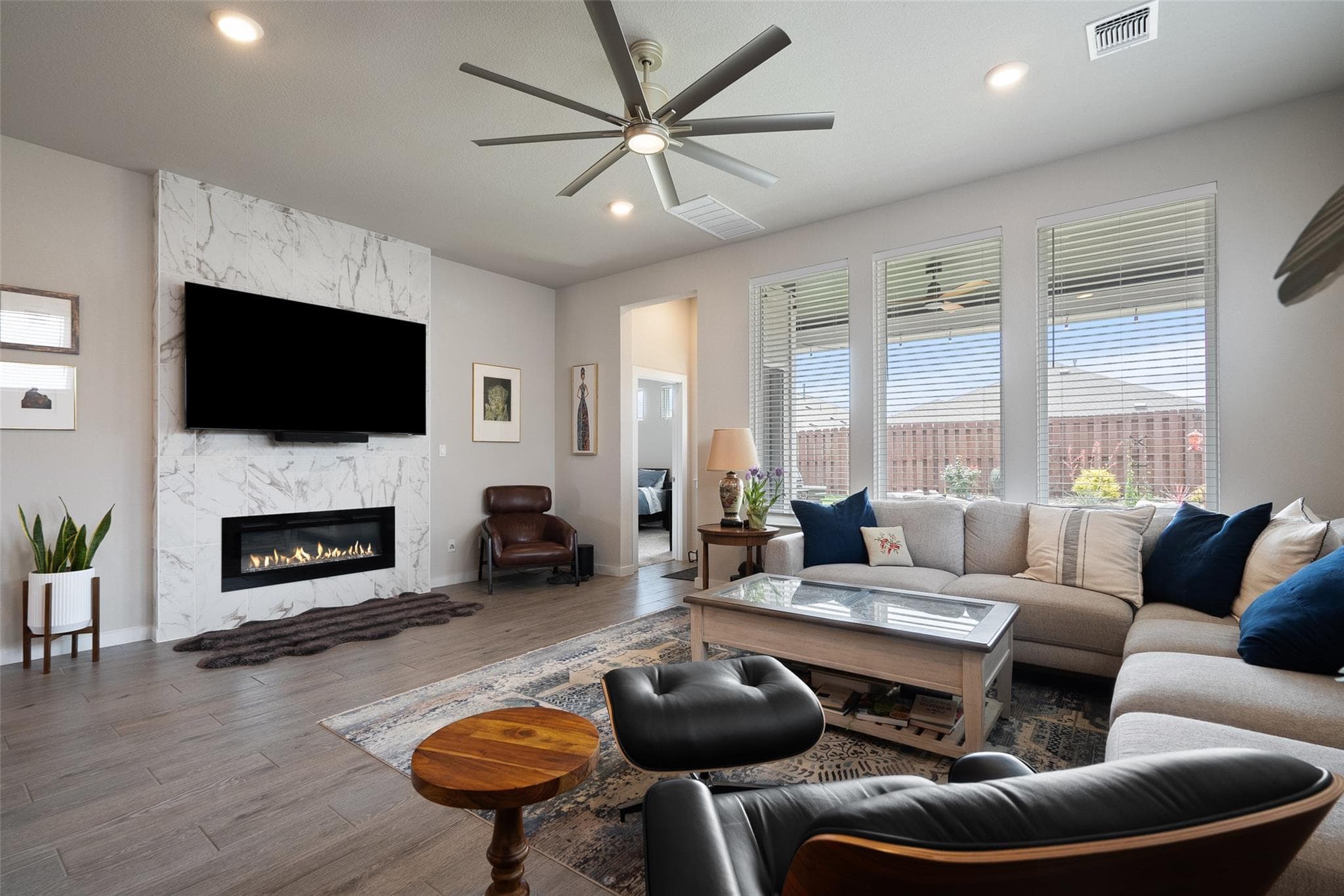 1112 Bluewood BND