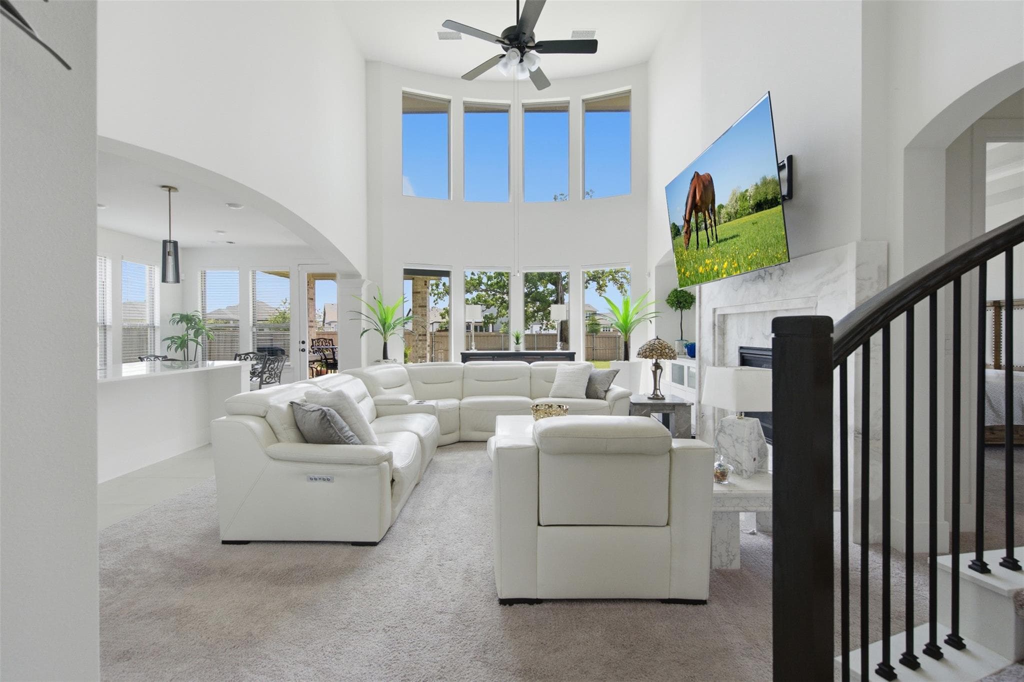 148 Robert Brown LN