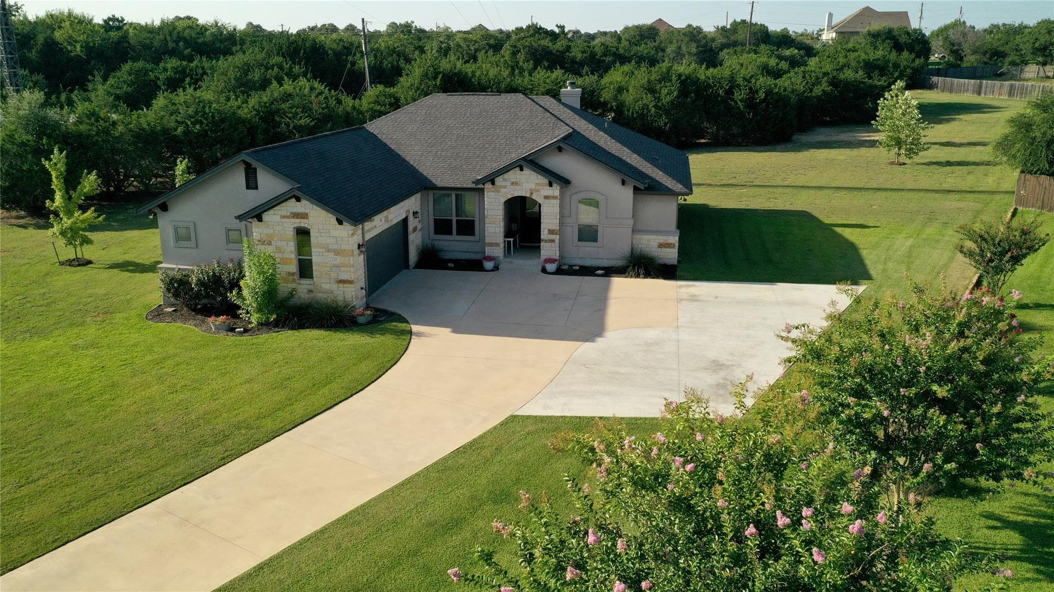 220 Angela DR