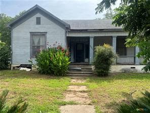 1228 Saint Peter ST